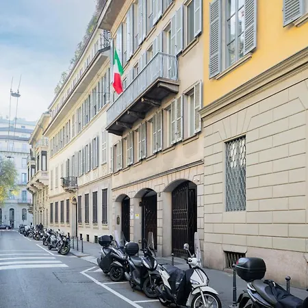 Relstay - Montenapoleone Apartment Milan