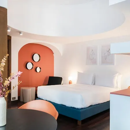 Apartment Relstay - Montenapoleone Milan