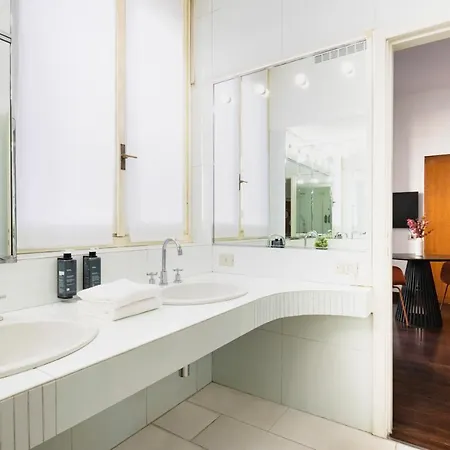 Apartment Relstay - Montenapoleone *